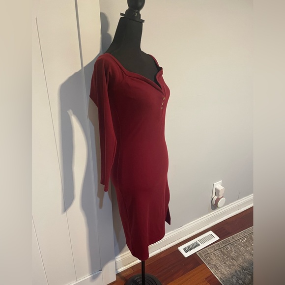 G By Guess Evelyn off the Shoulder Dress - Picture 3 of 5